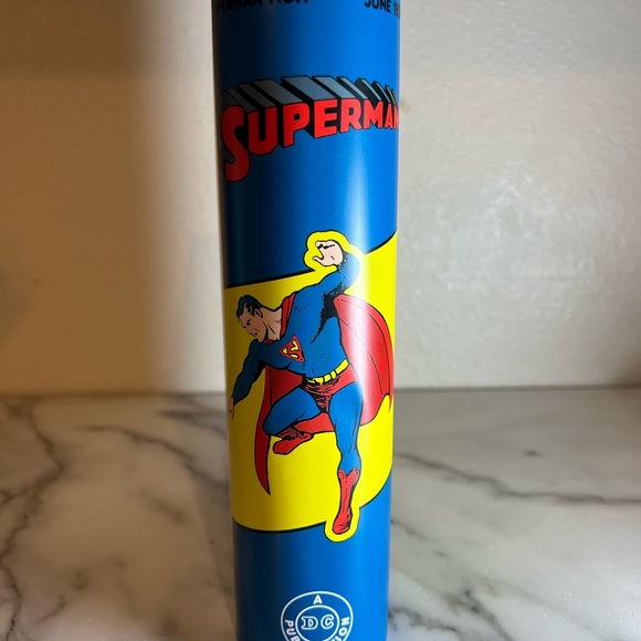 DC Comics 90th anniversary Superman Legends Forever Popcorn Bucket & Lanyard NEW - Picture 4 of 8